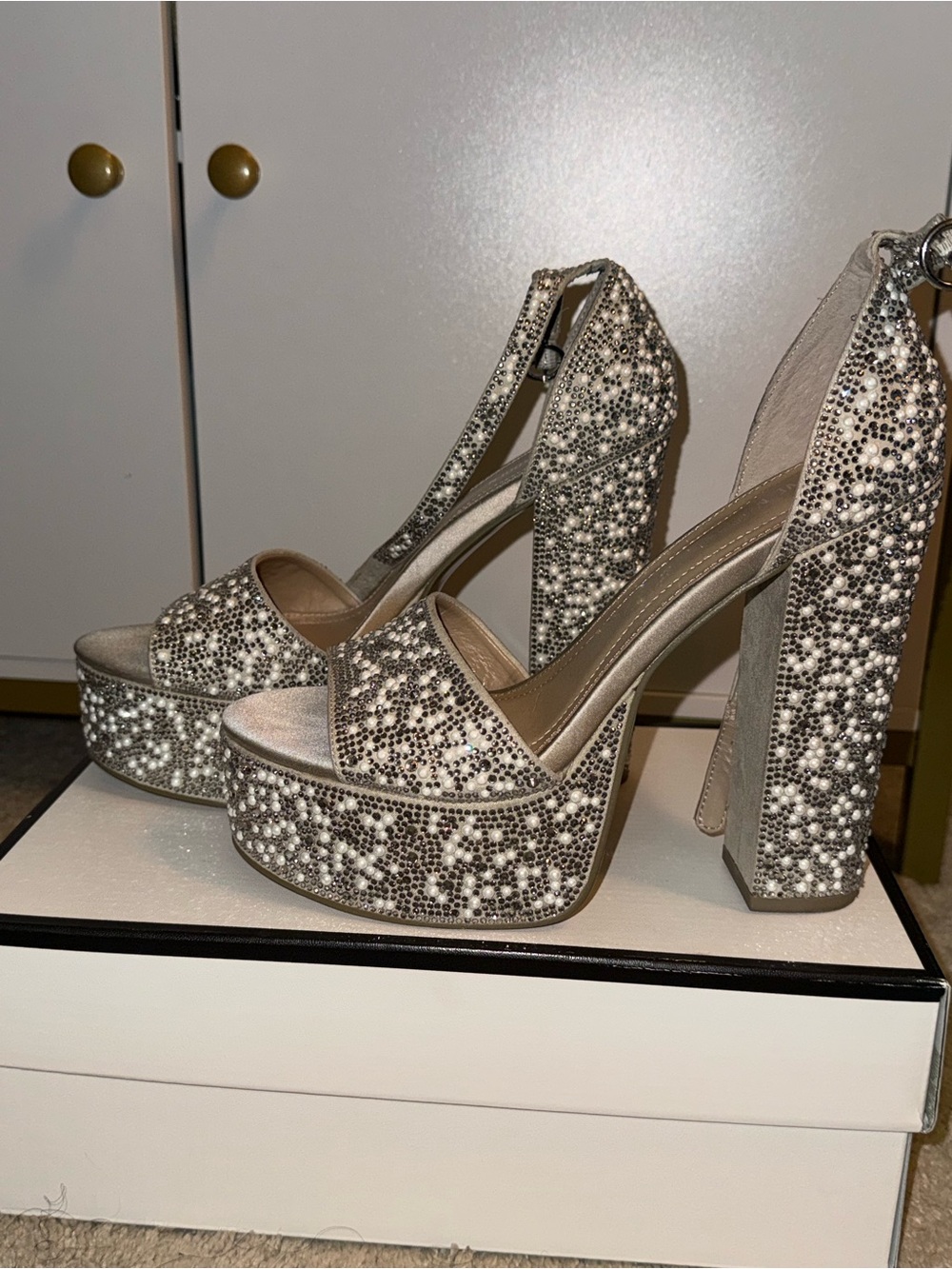 Steve Madden Glam Ankle Strap Platform Sandal- Good Condition